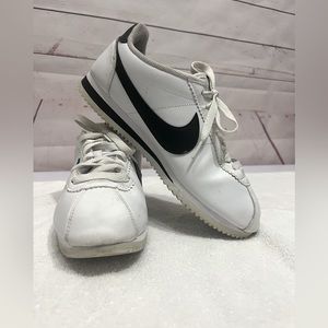 Nike Cortez Basic Leather White Black womens size 8.5